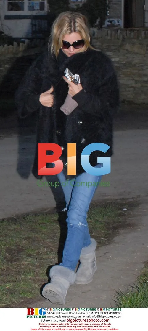 Kate Moss and Pete Doherty leave for lunch