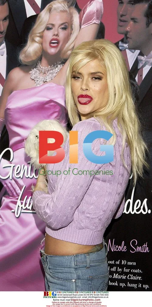 Anna Nicole Smith promotes PETA ad campaign