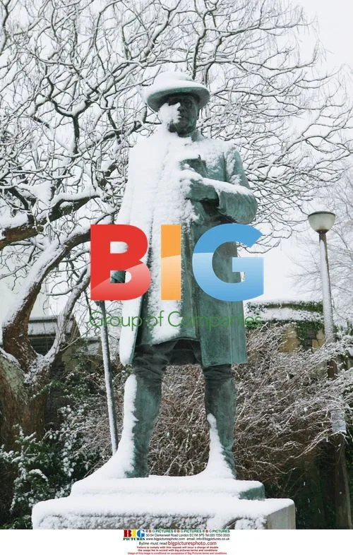 Heavy snow in Cardiff, UK