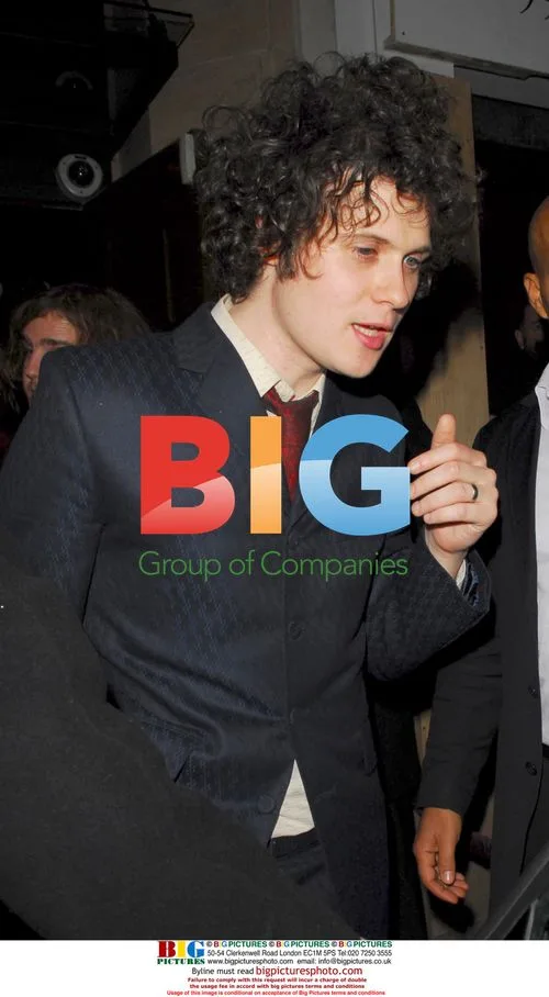 Mika leaving Oasis Brits Aftershow Party
