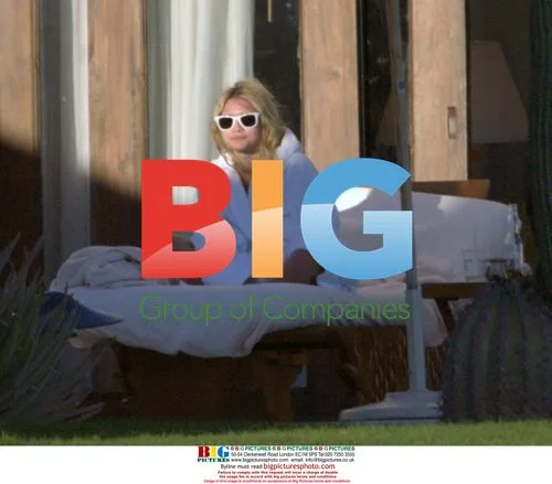Ashley Olsen Vacations in Mexico