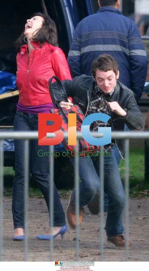 Elijah Wood and Leonor Watling on The Oxford Murders set