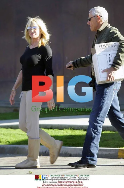 Suzanne Somers and Alan Hamel Shopping in Malibu