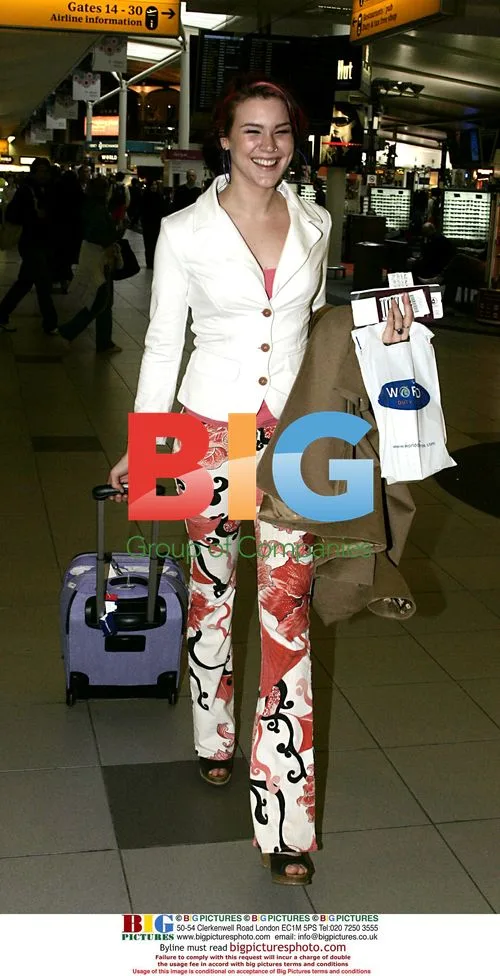 Joss Stone Does Duty Free Shopping at Heathrow