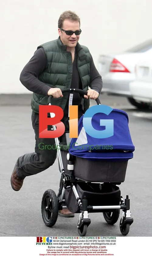 Maggie Gyllenhaal and Peter Sarsgaard with baby Ramona