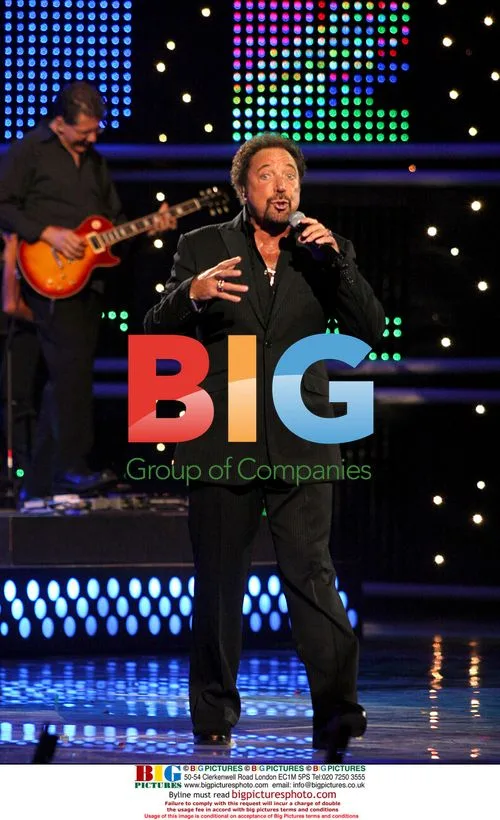 Tom Jones Performs at Song Contest in Chile