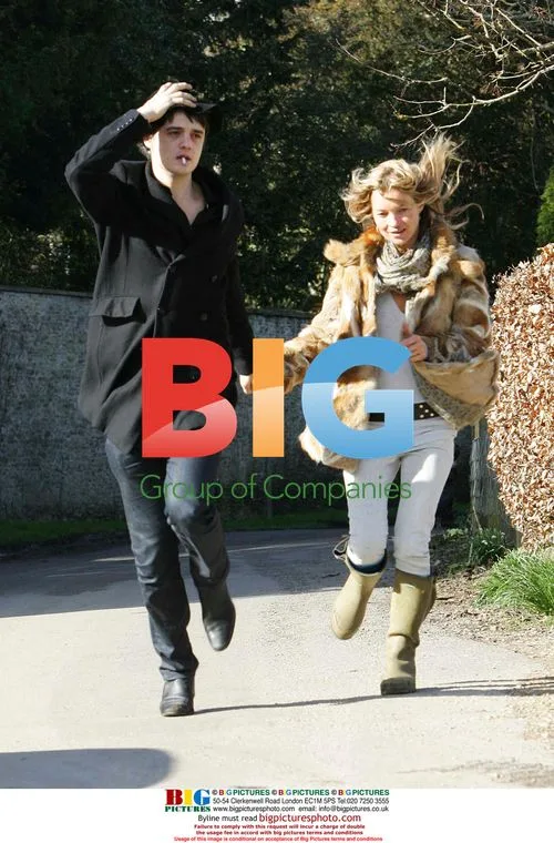 Kate Moss and Pete Doherty at Cotswolds property