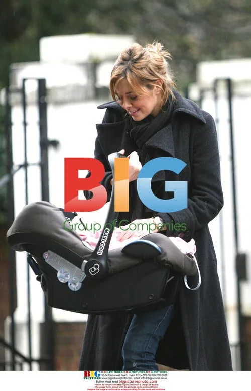 Orlaith McAllister and Gary McCausland with newborn baby