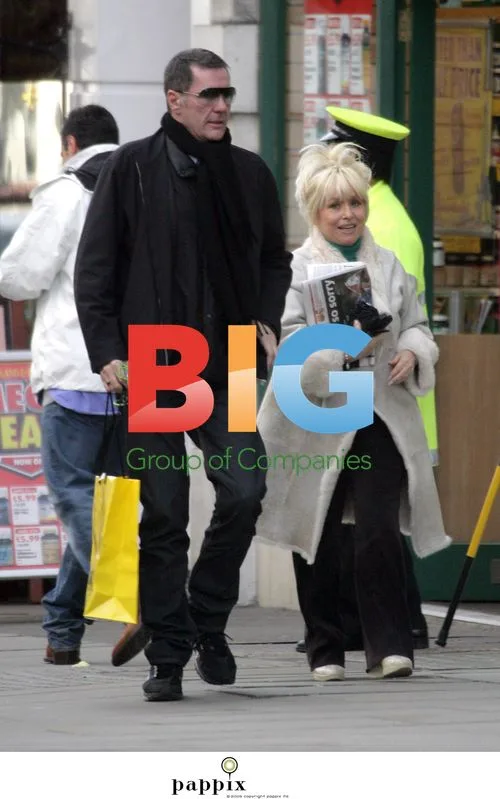 Barbara Windsor and Dale Winton Shop Together