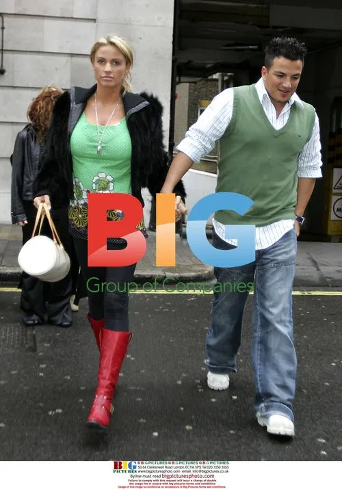 Pregnant Jordan and Peter Andre Leave Restaurant