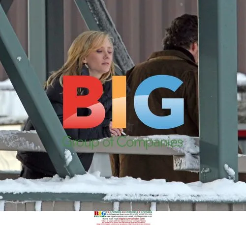 Anne Heche and James Tupper ice skating