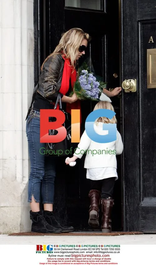 Kate Moss, Pete Doherty and Lila Grace Leave Home