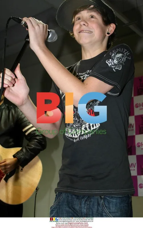 Lil Chris Performs Acoustic Set at HMV Manchester