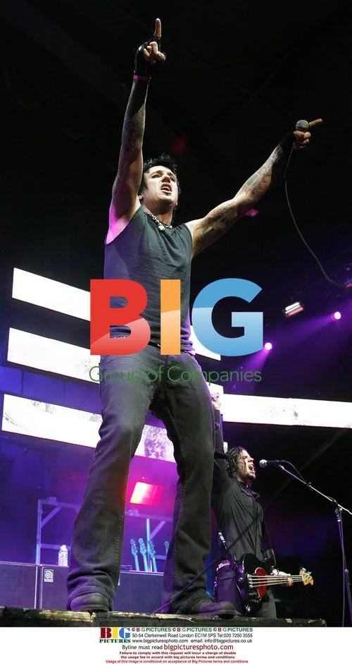 Jacoby Shaddix of Papa Roach at KROQ Christmas 2006