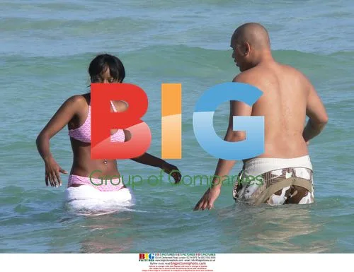 Keisha Buchanan relaxes on Miami Beach