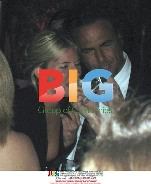 Sienna Miller flirts with Alejandro Gonzalez Inarritu