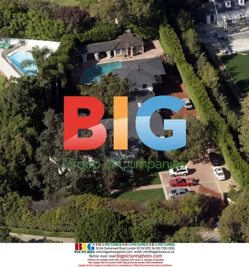 Debra Messing's Bel-Air Home