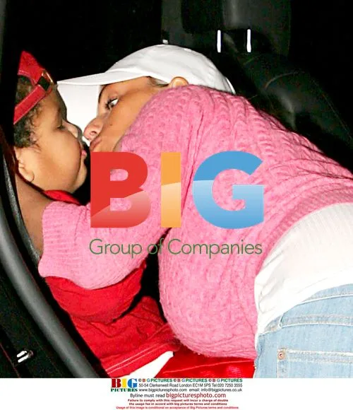 Jordan (Katie Price) & Peter Andre Leave Hospital