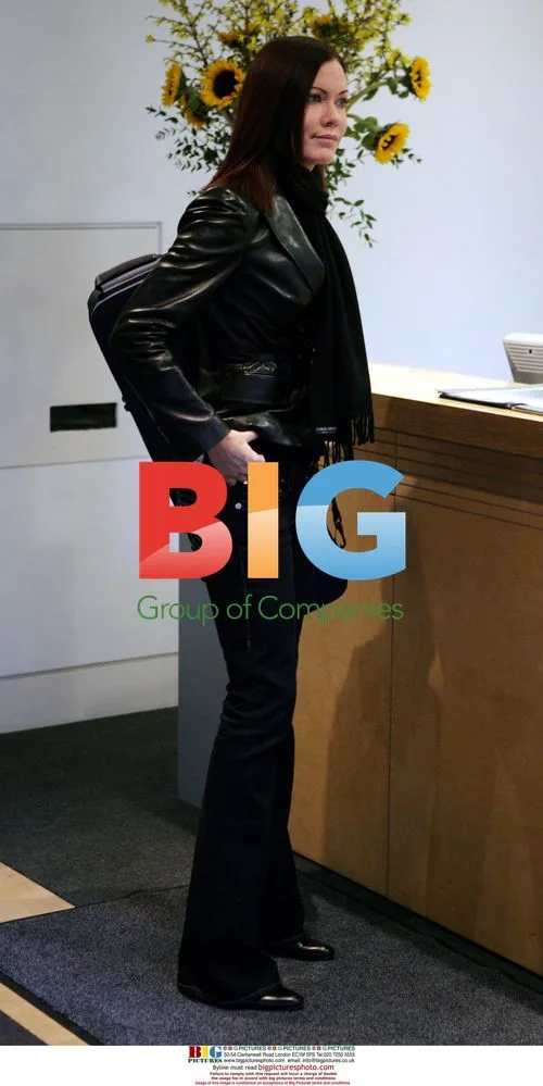 Violinist Linzi Stoppard Visits Sony BMG