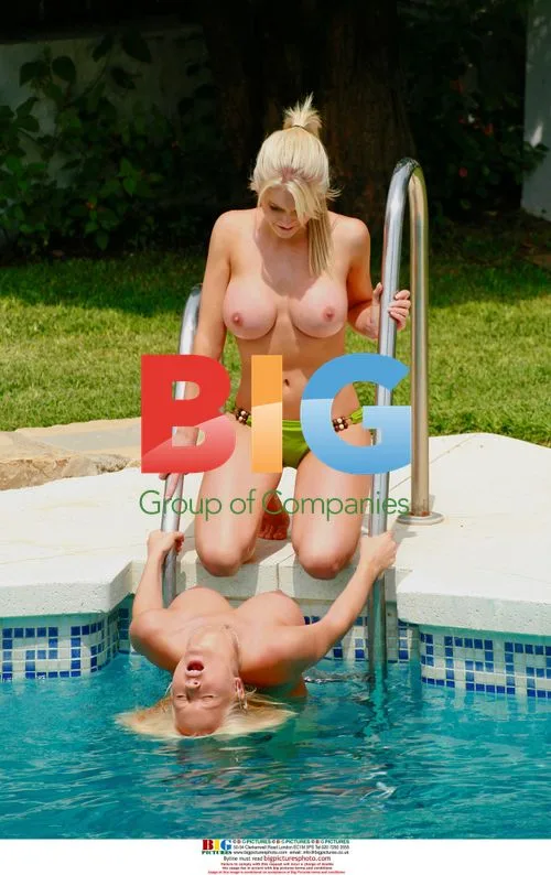 Blonde models entertain in Caribbean