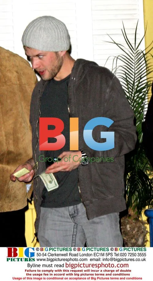 Ryan Phillippe Out with New Brunette