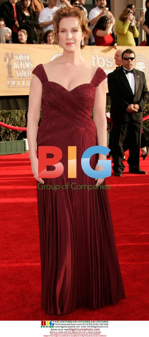 Elizabeth Perkins at 13th Annual SAG Awards
