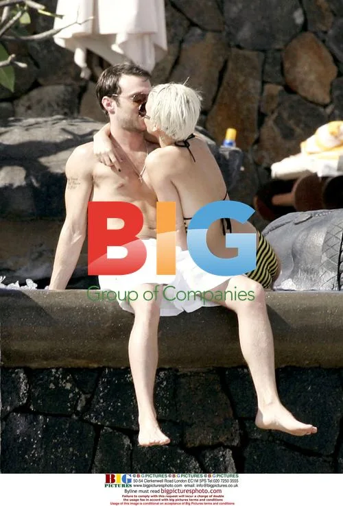 Sarah Harding Romantic Holiday with Boyfriend