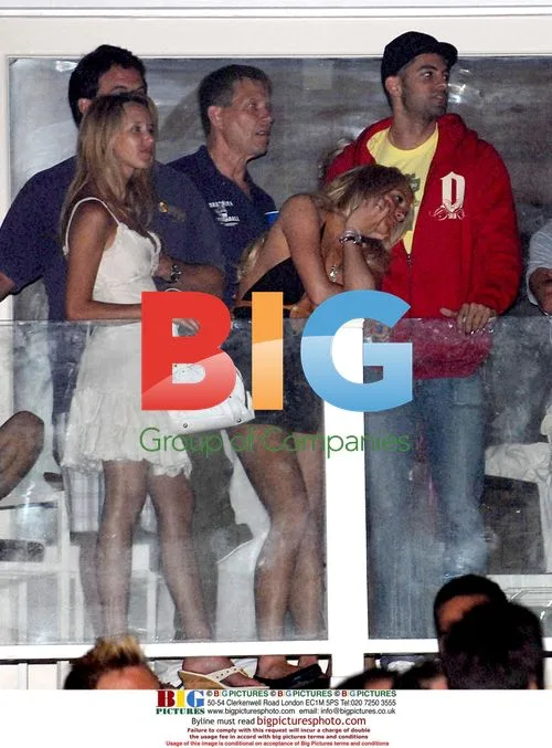 Lindsay Lohan Parties in Malibu
