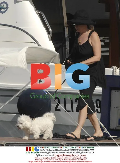Barbra Streisand Vacations in Ponza, Italy