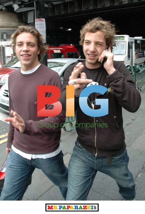 James Morrison and Brother Take Stroll