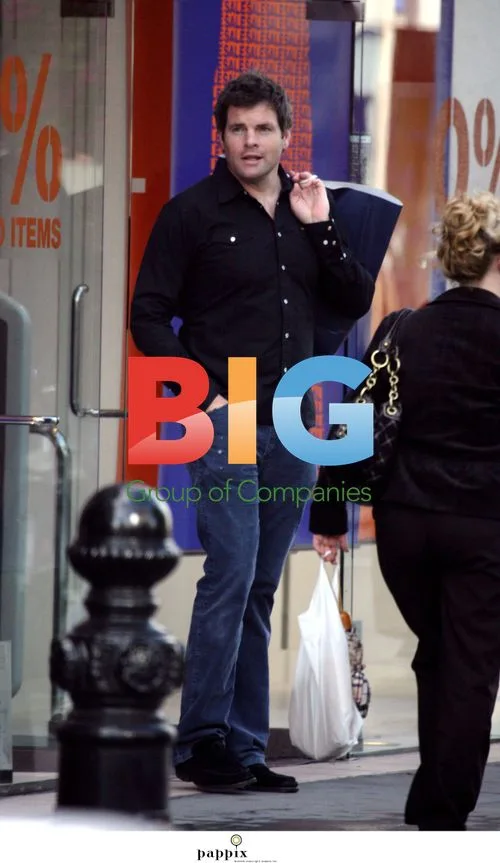 Mark Durden-Smith shopping in London