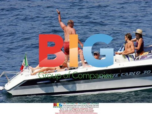 Jack Nicholson Relaxes on Yacht