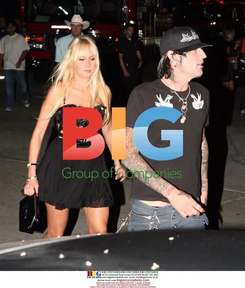 Tommy Lee and Kimberly Stewart on date