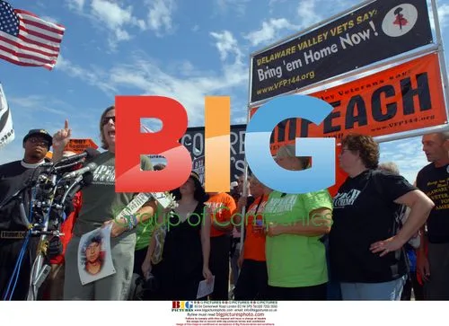 Cindy Sheehan leads protest for Bush impeachment