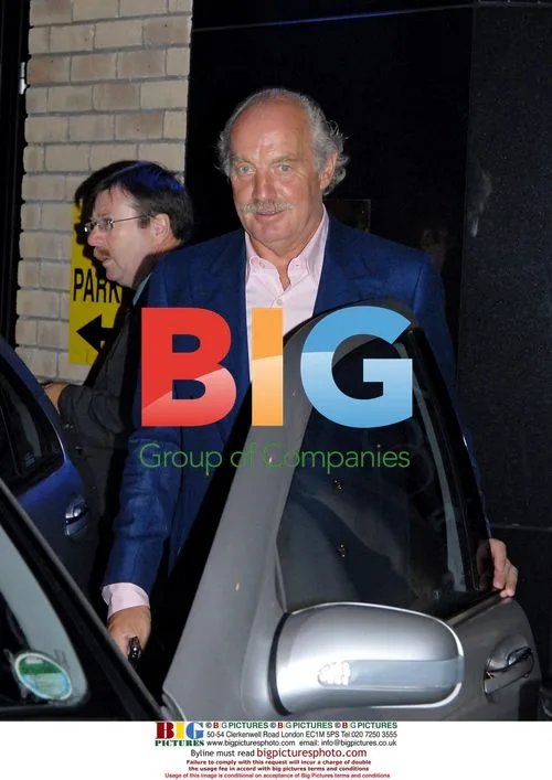 Billionaires JP McManus and Dermot Desmond car-pooling