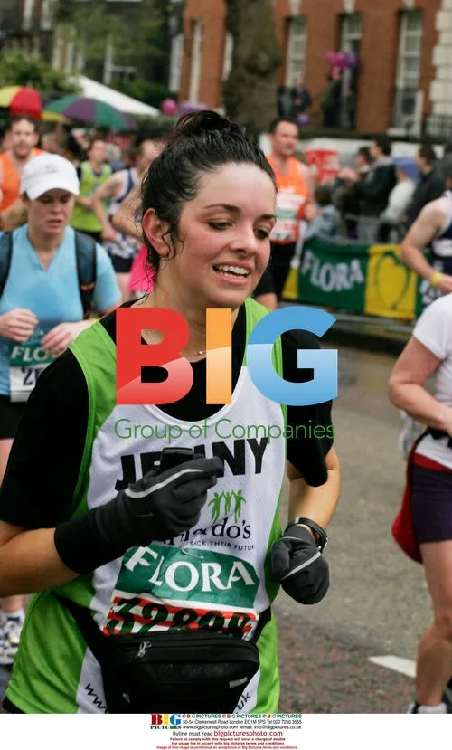 Jenny running in 2006 London Marathon