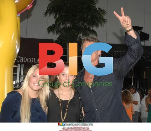 David Hasselhoff and daughters at Simpsons Movie premiere