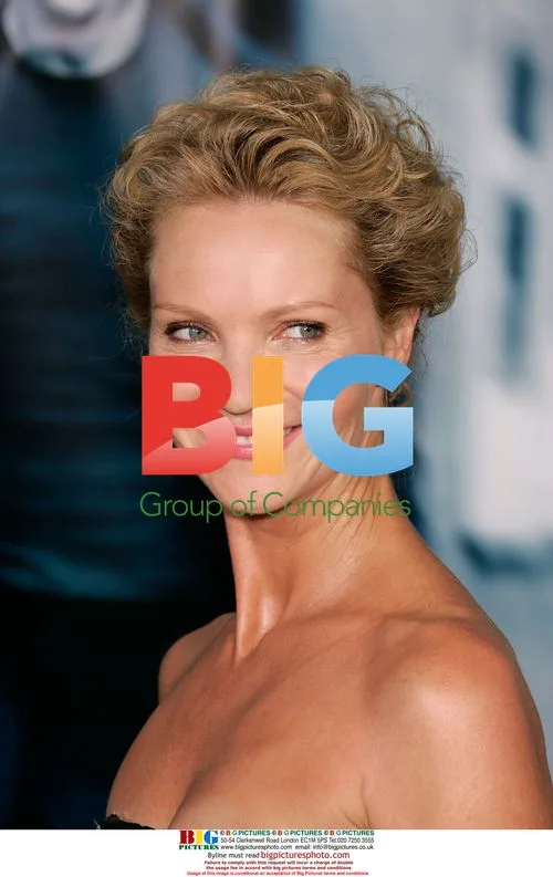 Joan Allen Arriving at Bourne Ultimatum Premiere