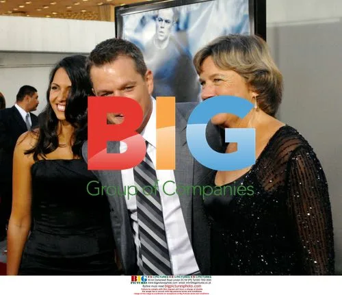 Matt Damon and family at 'The Bourne Ultimatum' premiere