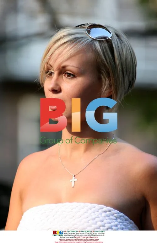 Chanelle from Big Brother shopping with mother