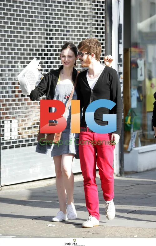 Sophie Ellis-Bextor Spotted with Husband
