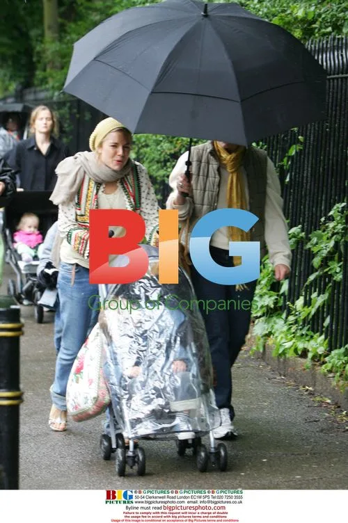 Sienna Miller at London Zoo
