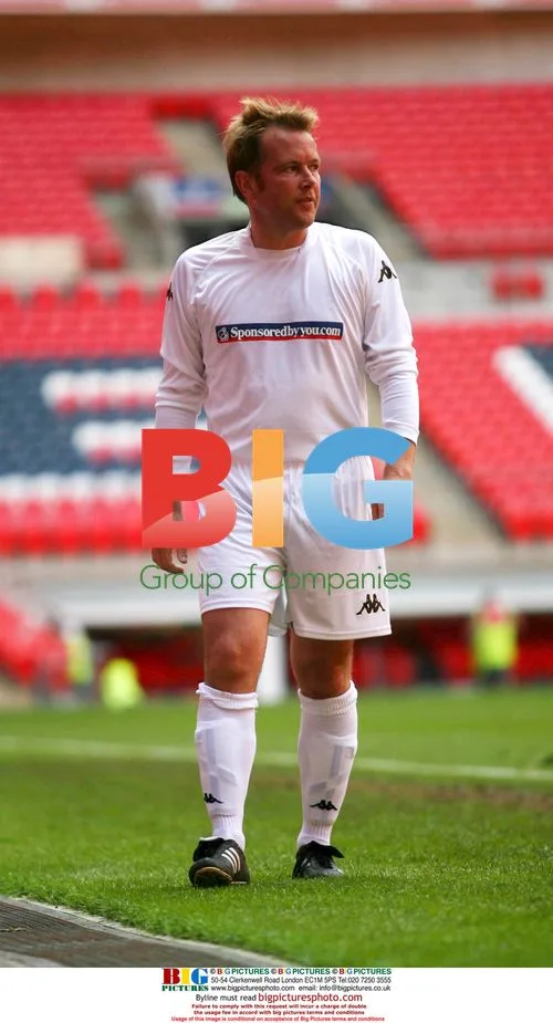 Soap stars play charity football match