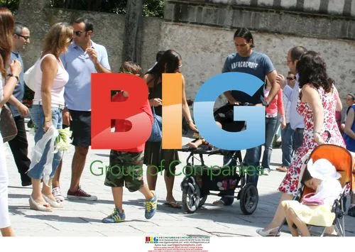 Alessandro Nesta and Family on Holiday in Capri