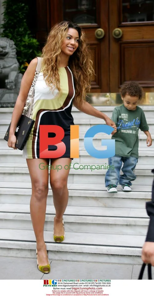 Beyonc Knowles Leaving Hotel in London