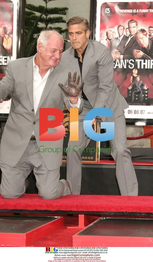 Clooney and Weintraub at Ocean's Thirteen Ceremony
