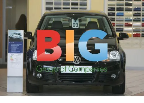 Noel and Sarah buy new car