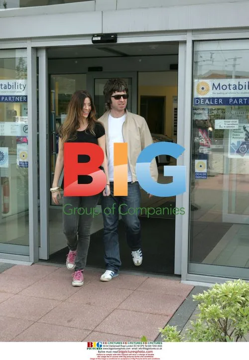 Noel and Sarah Buy New Golf at VW Dealer