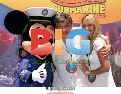 Craig Ferguson & Date at Disneyland