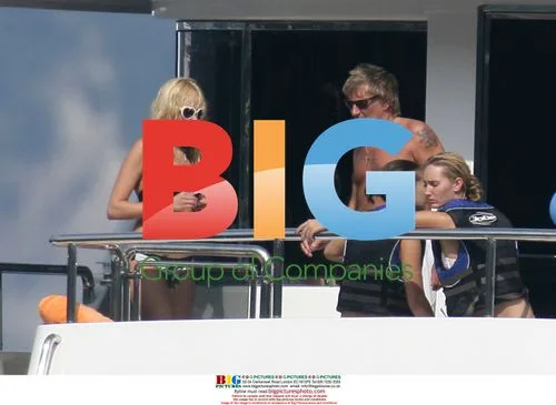 Rod Stewart, Penny Lancaster, and family on yacht